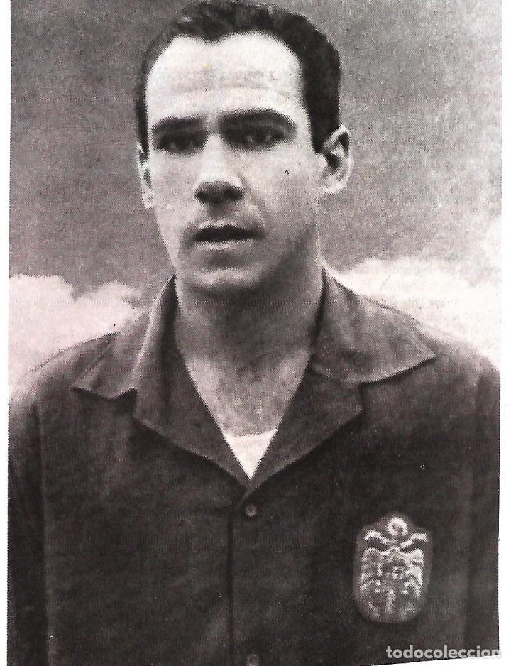 Coleccionismo deportivo: SELECCI&Oacute;N ESPA&Ntilde;OLA DE F&Uacute;TBOL: Gran recorte de ZARRA.