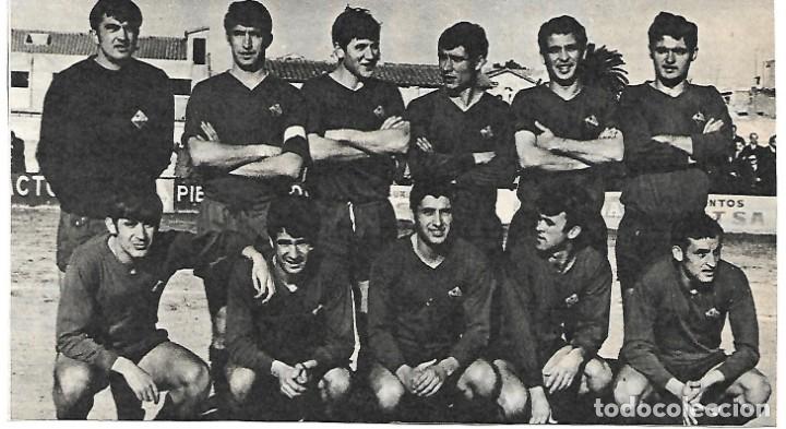 Collezionismo sportivo: CD.CONDAL ( COMTAL ). Filial del Bar&ccedil;a. Recorte de la temporada 68-69