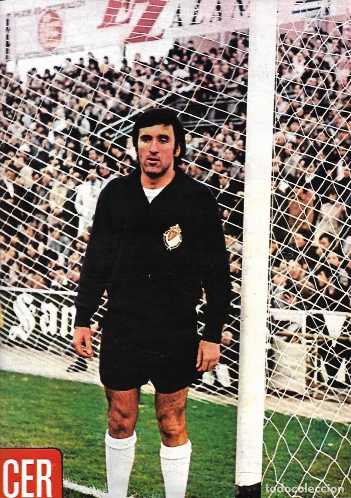 Collezionismo sportivo: REAL VALLADOLID: P&oacute;ster de LLACER. 1975