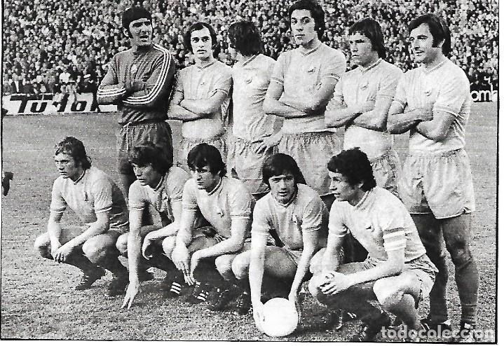 Collezionismo sportivo: SELECCI&Oacute;N DE F&Uacute;TBOL DE RUMAN&Iacute;A: Recorte de un equipo de 1975
