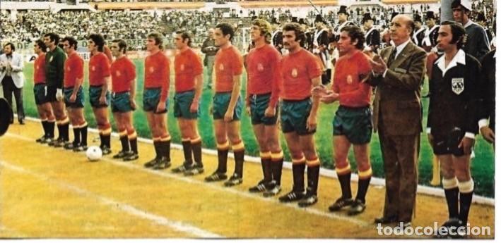 Collectionnisme sportif: SELECCI&Oacute;N ESPA&Ntilde;OLA DE F&Uacute;TBOL: Recorte de un equipo de 1974. Argentina 1-Espa&ntilde;a 1