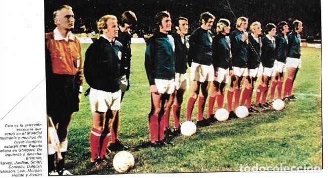 Sammelleidenschaft Sport: SELECCI&Oacute;N DE F&Uacute;TBOL DE ESCOCIA: Recorte de un equipo de 1974