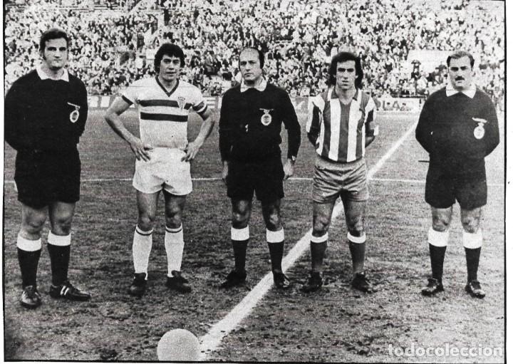 Collezionismo sportivo: REAL SPORTING DE GIJ&Oacute;N: Recorte de JOS&Eacute; MANUEL con Adelardo