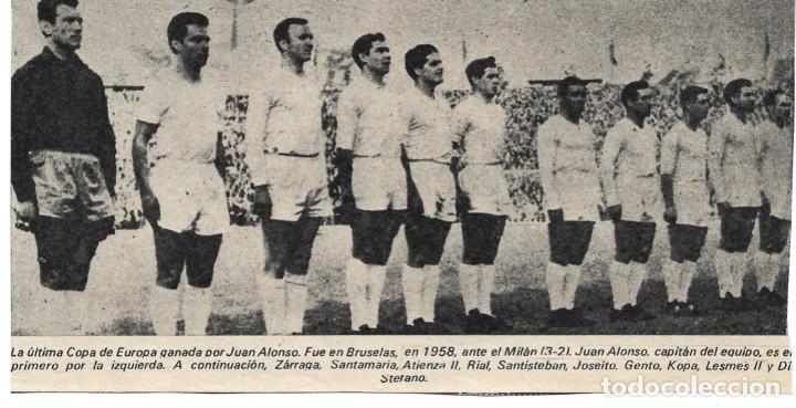 Coleccionismo deportivo: REAL MADRID: Recorte del equipo Campe&oacute;n de Europa en 1958, LA TERCERA