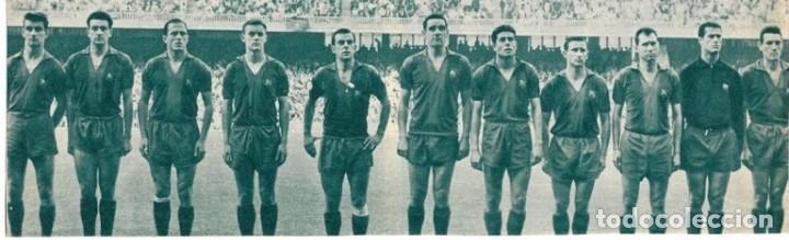 Coleccionismo deportivo: BAR&Ccedil;A: Gran recorte del equipo Campe&oacute;n de Copa de 1963