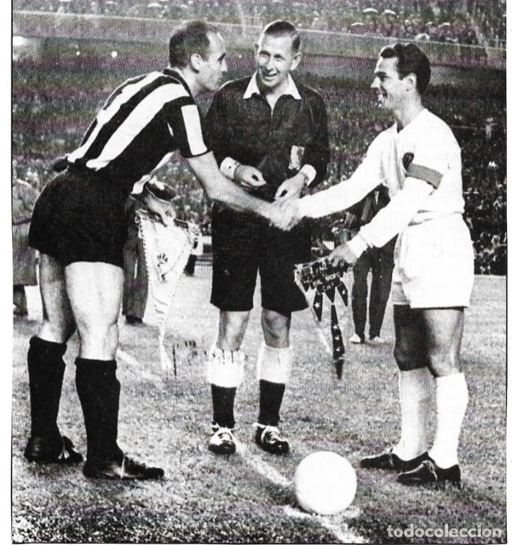 Coleccionismo deportivo: REAL MADRID: Gran recorte de Z&Aacute;RRAGA saludando al capit&aacute;n del Pe&ntilde;arol en la Copa Intercontinental