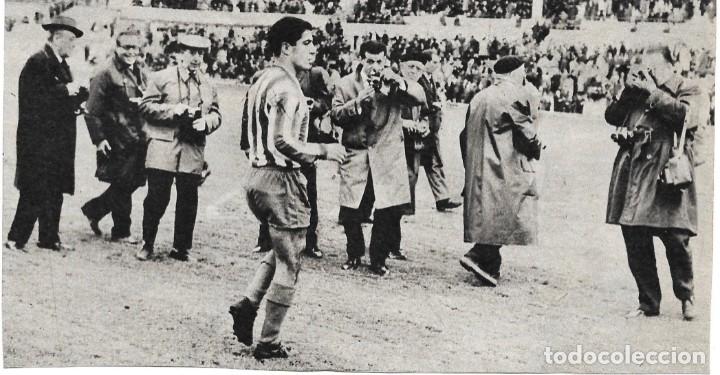 Sammelleidenschaft Sport: ATL&Eacute;TICO DE MADRID: Recorte de COLLAR reapareciendo tras una grave lesi&oacute;n.