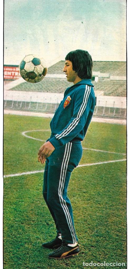 Sports collectibles: REAL ZARAGOZA: Gran recorte de Nino ARR&Uacute;A entrenando. 1974