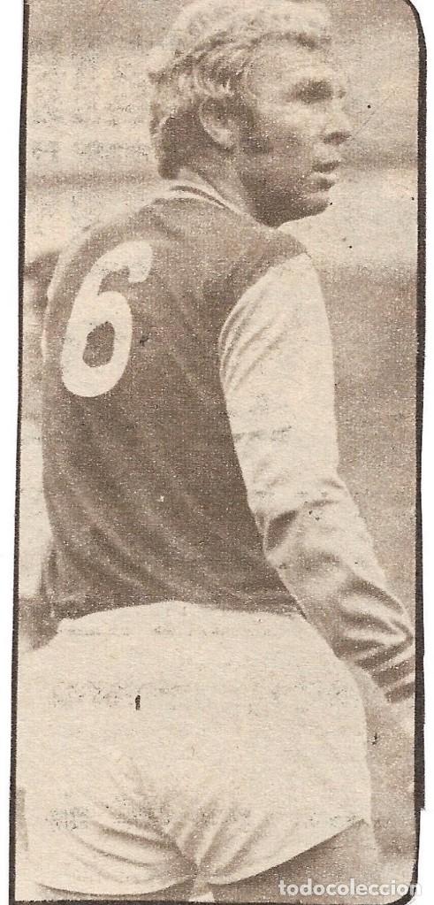 Collezionismo sportivo: WEST HAM: Recorte de BOBBY MOORE