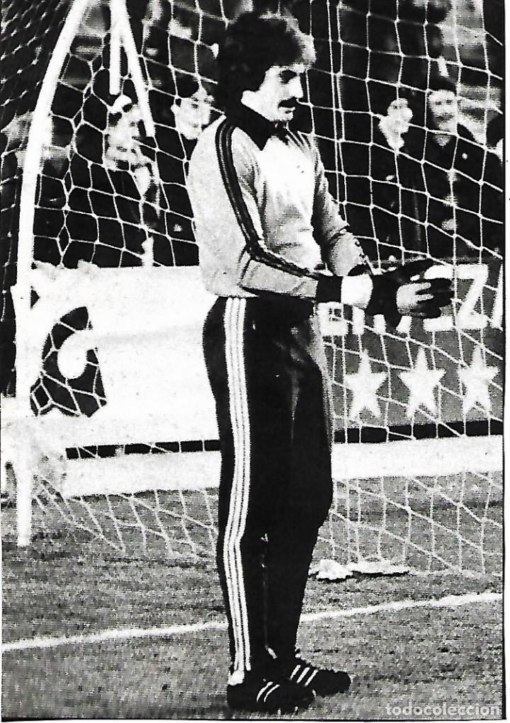 Sammelleidenschaft Sport: REAL MADRID: Curioso recorte de MIGUEL &Aacute;NGEL con pantalones largos. 1976