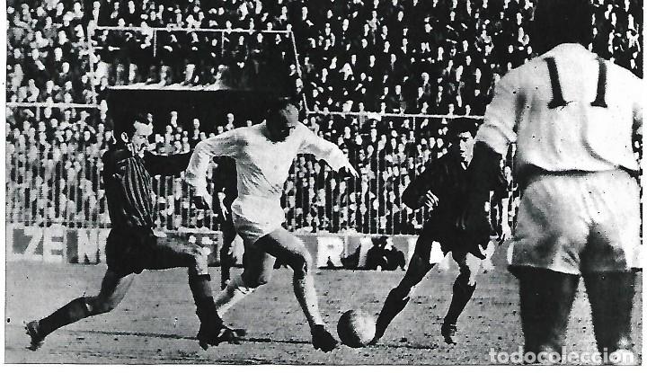 Coleccionismo deportivo: REAL MADRID: Recorte de DI STEFANO en acci&oacute;n