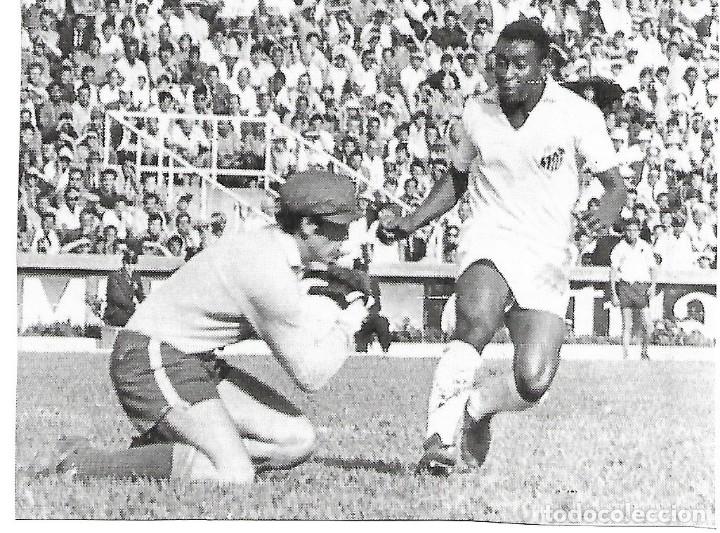 Collectionnisme sportif: SANTOS. FC ( BRASIL ): Recorte de PEL&Eacute; en acci&oacute;n