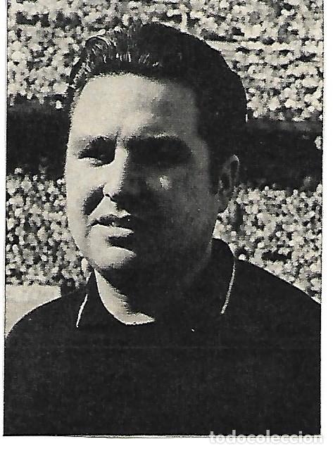 Coleccionismo deportivo: Recorte del &aacute;rbitro del Colegio Asturiano Mariano MEDINA IGLESIAS.1976