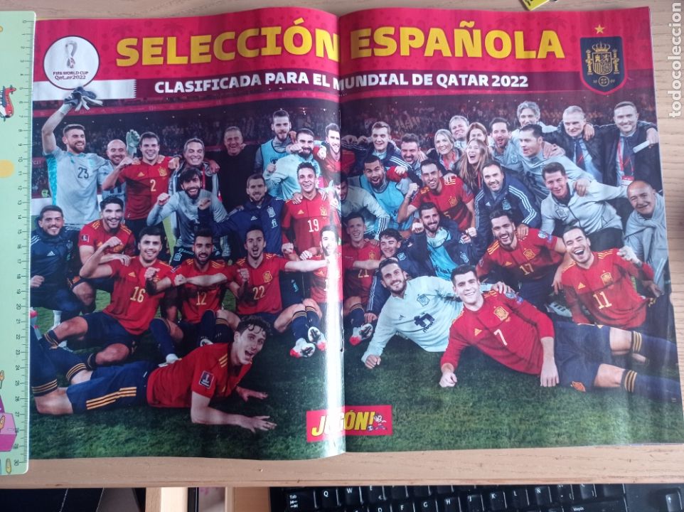 Collectionnisme sportif: F&Uacute;TBOL P&Oacute;STER ALINEACI&Oacute;N SELECCI&Oacute;N ESPA&Ntilde;OLA 2021 2022 REVISTA JUG&Oacute;N
