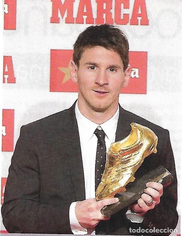 Coleccionismo deportivo: BAR&Ccedil;A: Recorte de MESSI con la Bota de Oro. 2013 - Foto 1
