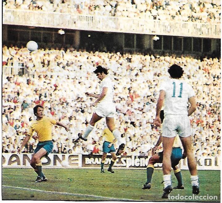 Sammelleidenschaft Sport: REAL MADRID: Recorte de SANTILLANA rematando de cabeza. 1975