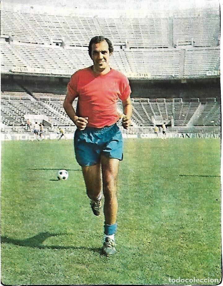 Sammelleidenschaft Sport: SELECCI&Oacute;N ESPA&Ntilde;OLA DE F&Uacute;TBOL: Recorte de SANTI. 1975
