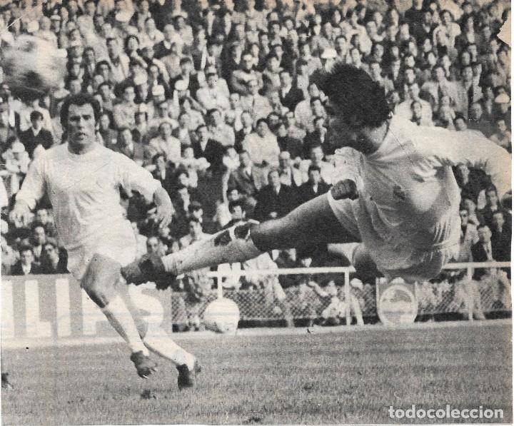 Collezionismo sportivo: Gran recorte de SANTILLANA. 1975