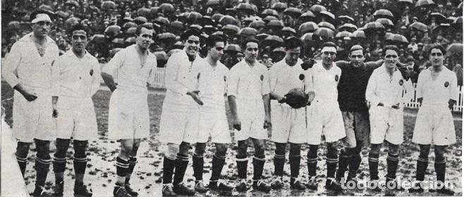 Collezionismo sportivo: REAL MADRID: Gran recorte del equipo que perdi&oacute; la Final del Agua en 1929