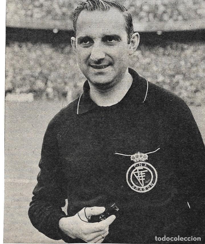Coleccionismo deportivo: Recorte del &aacute;rbitro aragon&eacute;s Adolfo BUENO