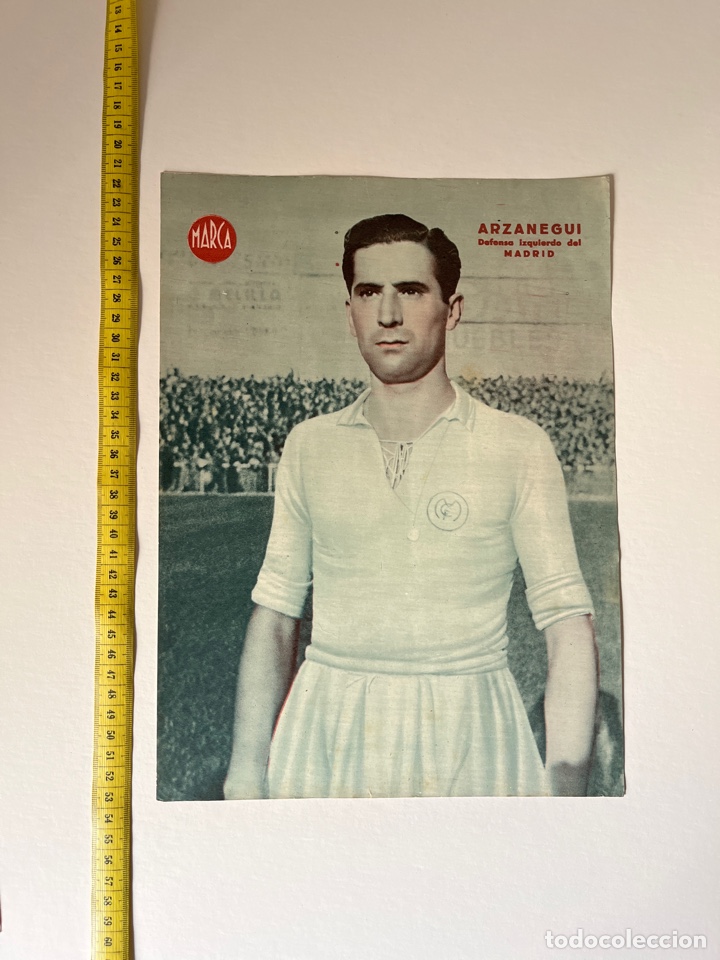 Collezionismo sportivo: POSTER ARZANEGUI REAL MADRID MARCA A&Ntilde;OS 40