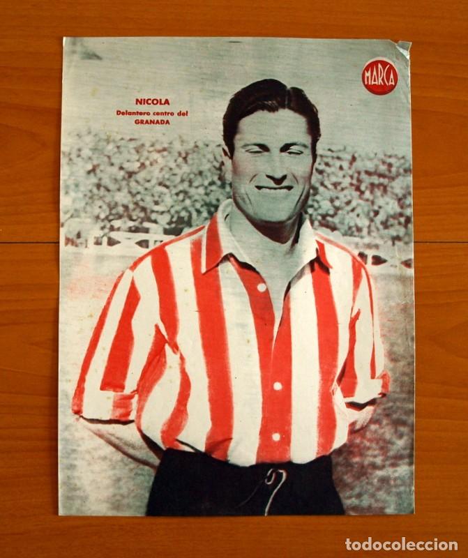 Coleccionismo deportivo: Granada - Nicola delantero - L&aacute;mina de Marca a&ntilde;os 40 - Tama&ntilde;o 23,5x32 cm.