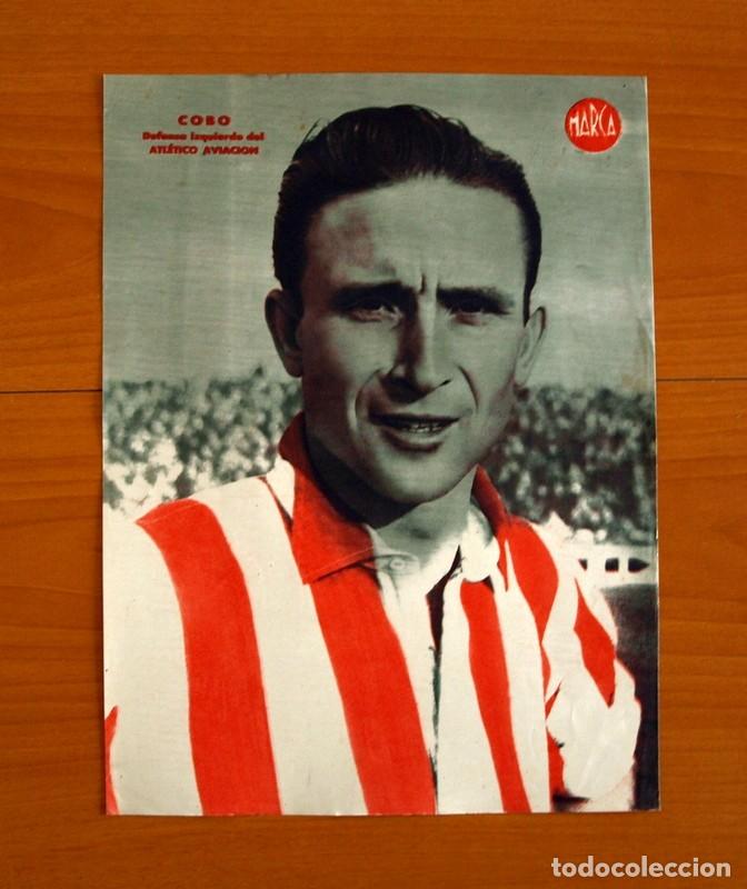 Coleccionismo deportivo: Atl&eacute;tico Madrid - Aviaci&oacute;n - Cobo Defensa Izquierda - L&aacute;mina de Marca a&ntilde;os 40 - Tama&ntilde;o 23,5x32 cm.