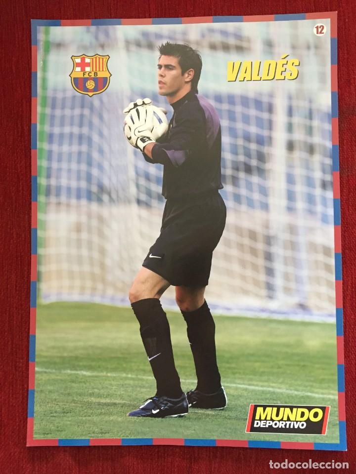 Collectionnisme sportif: CARTEL POSTER MUNDO DEPORTIVO LIGA TEMPORADA 2004 2005 CROMO JUGADOR PORTERO VALDES # 12