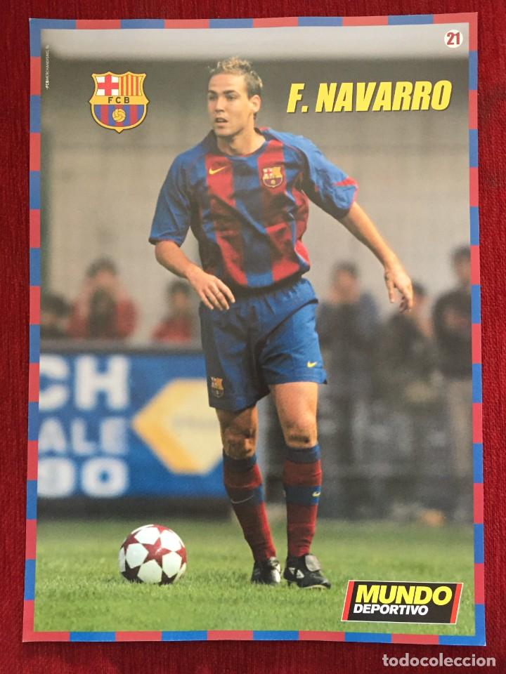 Collectionnisme sportif: CARTEL POSTER MUNDO DEPORTIVO LIGA TEMPORADA 2004 2005 CROMO JUGADOR FERNANDO NAVARRO # 21