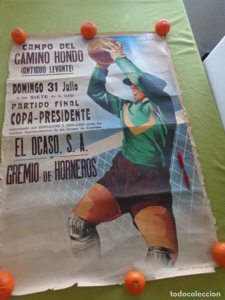 Collectionnisme sportif: CARTEL LITOGRAFICO CAMPO DEL HONDO DEL LEVANTE (VALENCIA) COPA PRESIDENTE - A&Ntilde;OS 50 - 100x70 cm