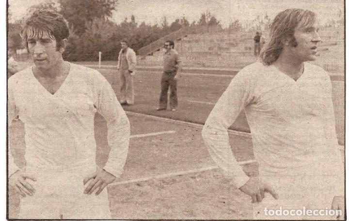 Coleccionismo deportivo: REAL MADRID: Recorte de VEL&Aacute;ZQUEZ y NETZER. A&ntilde;os 70