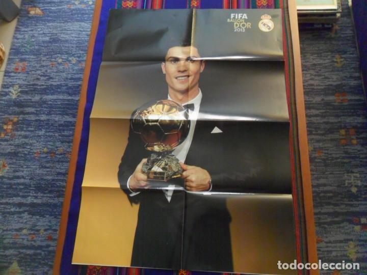 Collezionismo sportivo: P&Oacute;STER CARTEL REAL MADRID CRISTIANO RONALDO BAL&Oacute;N DE ORO 2013. REVISTA HALA MADRID. 83X59 CMS.