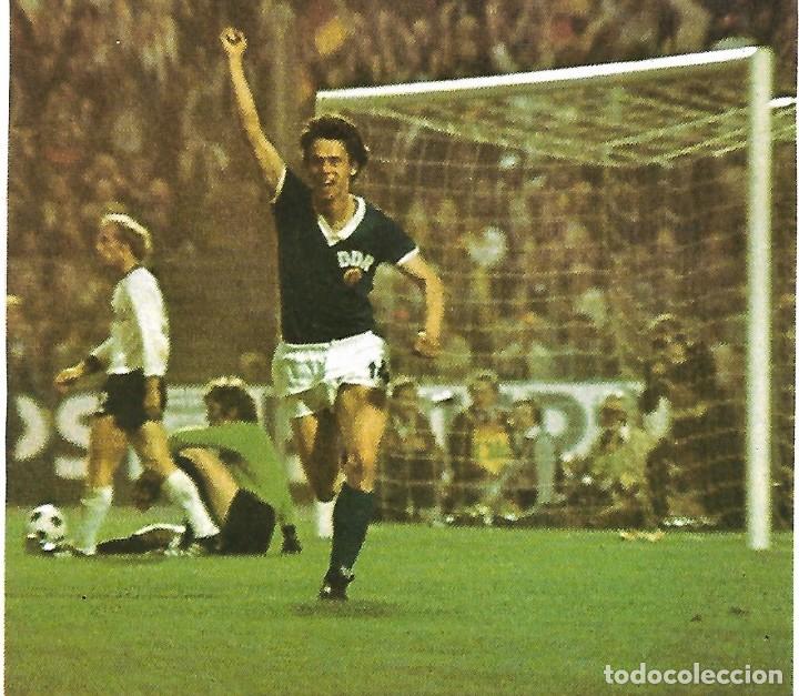 Collectionnisme sportif: SELECCI&Oacute;N DE F&Uacute;TBOL DE LA REP&Uacute;BLICA DEMOCR&Aacute;TICA ALEMANA (RDA o DDR): Recorte de SPARWASSER. 1975