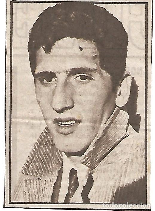 Collezionismo sportivo: Recorte de ORTU&Ntilde;O con ropa de calle. 1970