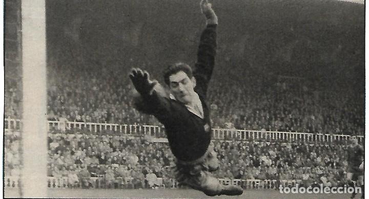 Collectionnisme sportif: BAR&Ccedil;A: Recorte de RAMALLETS en plena estirada.