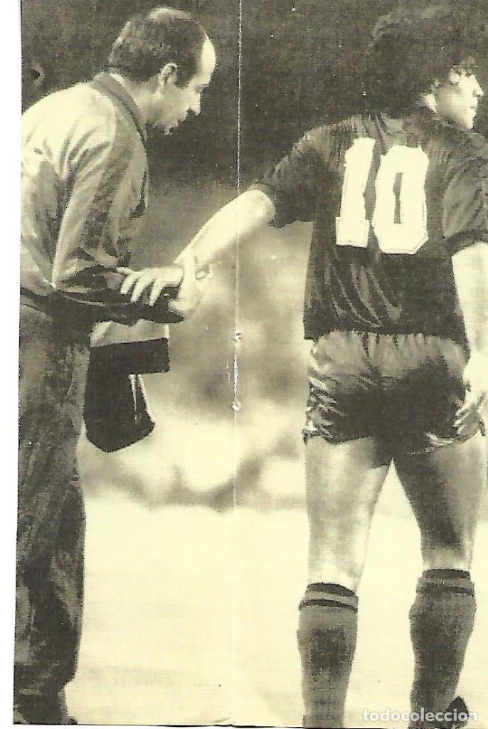 Collezionismo sportivo: BAR&Ccedil;A: Recorte de DIEGO ARMANDO MARADONA con el masajista &Aacute;NGEL MUR
