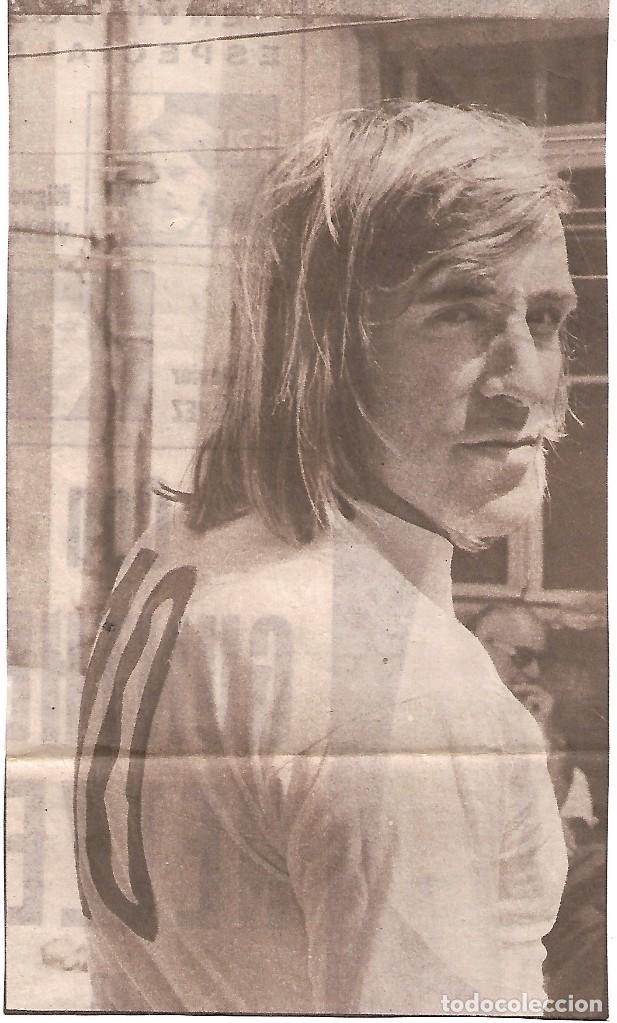 Collezionismo sportivo: Gran recorte de GUNTER NETZER luciendo la camiseta del REAL MADRID. 1973