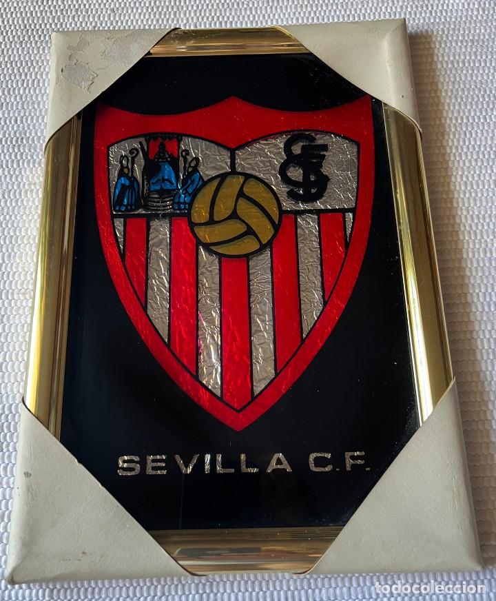 Collezionismo sportivo: Cuadros del escudo del Sevilla 2 unidades!!