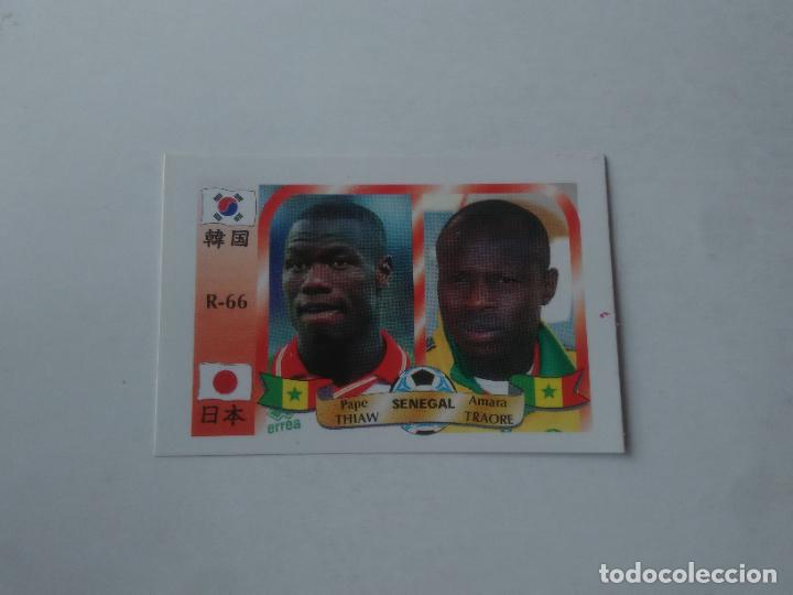 Coleccionismo deportivo: 66 PAPE THIAW AMARA TRAORE SELECCI&Oacute;N SENEGAL CROMO FUTBOL MUNDIAL 2002 WORLD CUP 02 REYAUCA