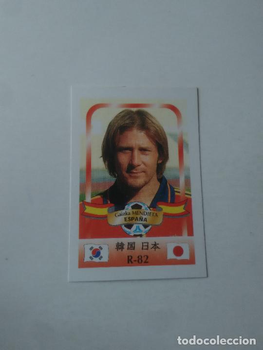 Colecionismo desportivo: 82 MENDIETA SELECCI&Oacute;N ESPA&Ntilde;A STICKER CROMO FUTBOL MUNDIAL 2002 WORLD CUP 02 REYAUCA