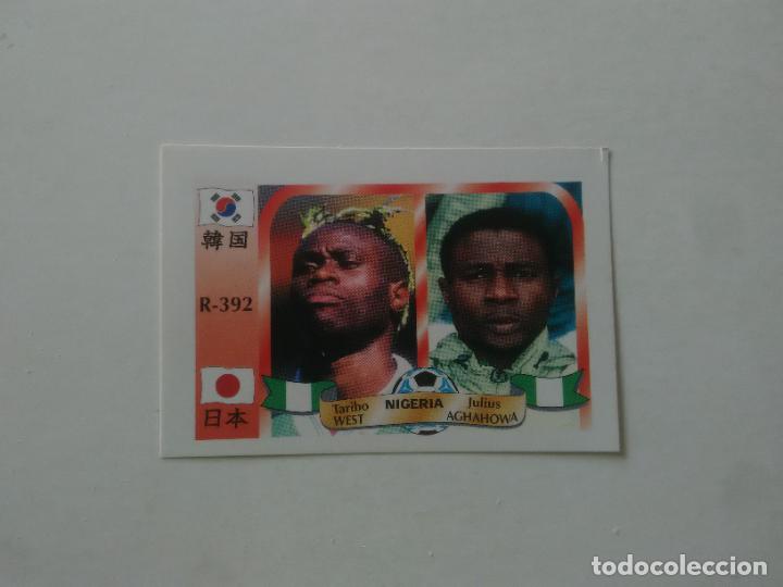 Coleccionismo deportivo: 392 TARIBO WEST JULIUS AGHAHOWA SELECCI&Oacute;N NIGERIA CROMO FUTBOL MUNDIAL 2002 WORLD CUP 02 REYAUCA