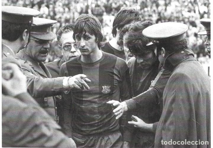 Collezionismo sportivo: BAR&Ccedil;A: L&aacute;mina de CRUYFF. Su primera expulsi&oacute;n, en M&aacute;laga