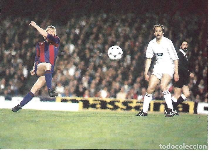 Coleccionismo deportivo: BAR&Ccedil;A: L&aacute;mina de BERND SCHUSTER en acci&oacute;n - Foto 1