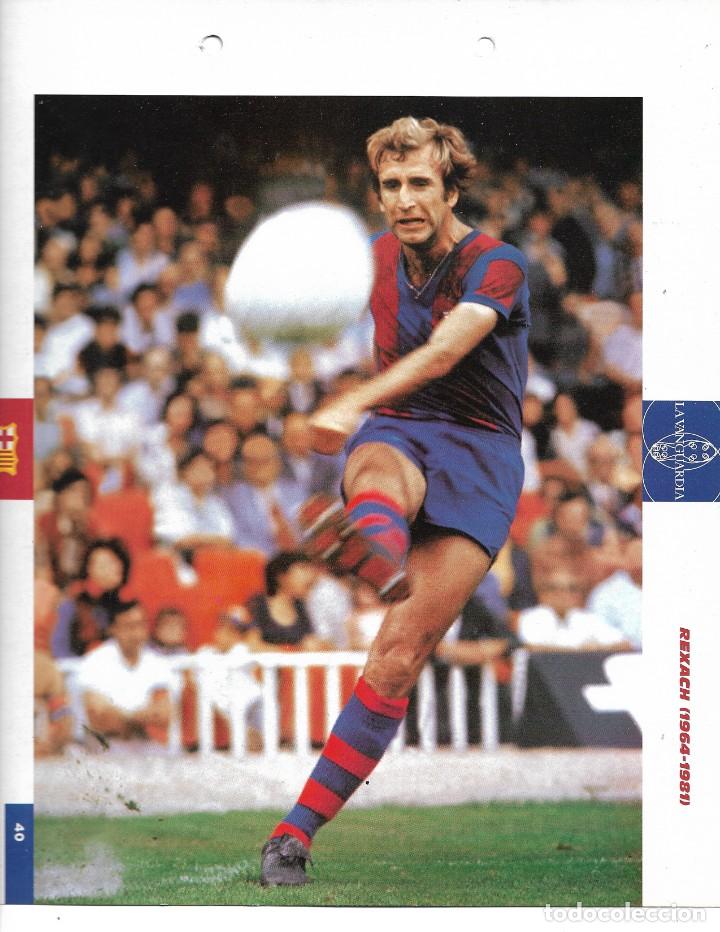 Coleccionismo deportivo: BAR&Ccedil;A: L&aacute;mina de Charly REXACH en acci&oacute;n - Foto 1
