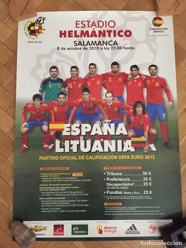 Sammelleidenschaft Sport: CARTEL POSTER OFICIAL SELECCION ESPA&Ntilde;A LITUANIA (8-10-2010) ESTADIO HELMANTICO DEBUT ADURIZ