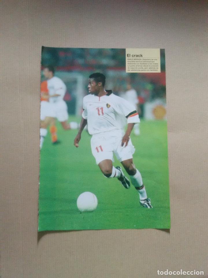 Collectionnisme sportif: EMILE MPENZA BELGICA Y SUECIA EQUIPO DOBLE POSTER 1 PAG REVISTA DON BAL&Oacute;N EUROCOPA 2000 EURO 00
