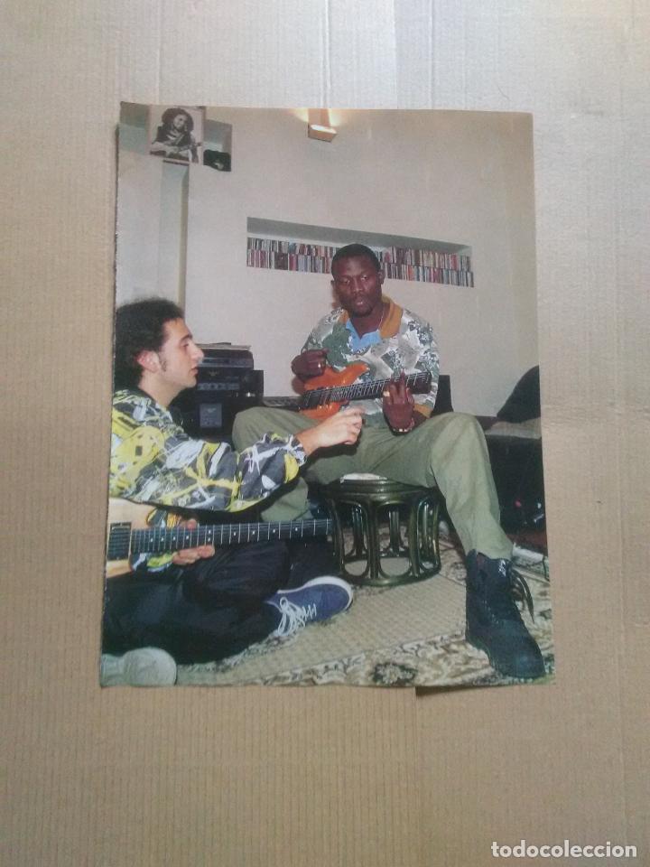 Collectionnisme sportif: GEORGE WEAH PSG MILAN POSTER 1 P&Aacute;GINA BALON DE ORO A&Ntilde;O 1995 REVISTA ONZE EN FRANC&Eacute;S