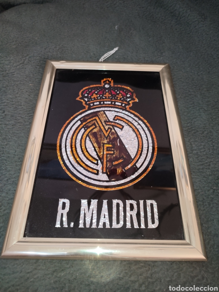 Coleccionismo deportivo: Cuadro real Madrid . Escudo. Vintage