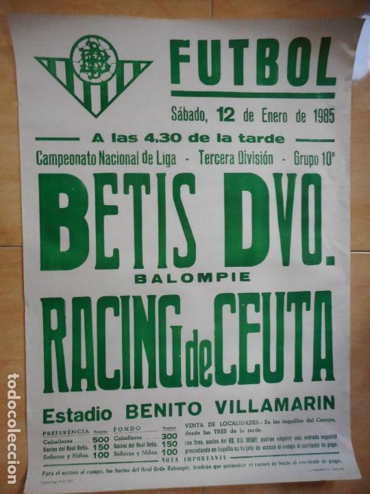 Coleccionismo deportivo: ANTIGUO CARTEL FUTBOL. BETIS BALOMPIE- RACING DE CEUTA. TERCERA DIVISION. ESTADIO VILLAMARIN 1985