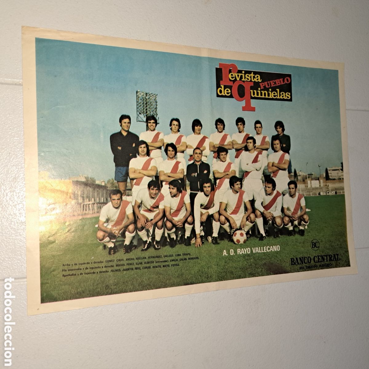 Collezionismo sportivo: A. D. RAYO VALLECANO - TEMP. 1971-72 - POSTER REVISTA PUEBLO